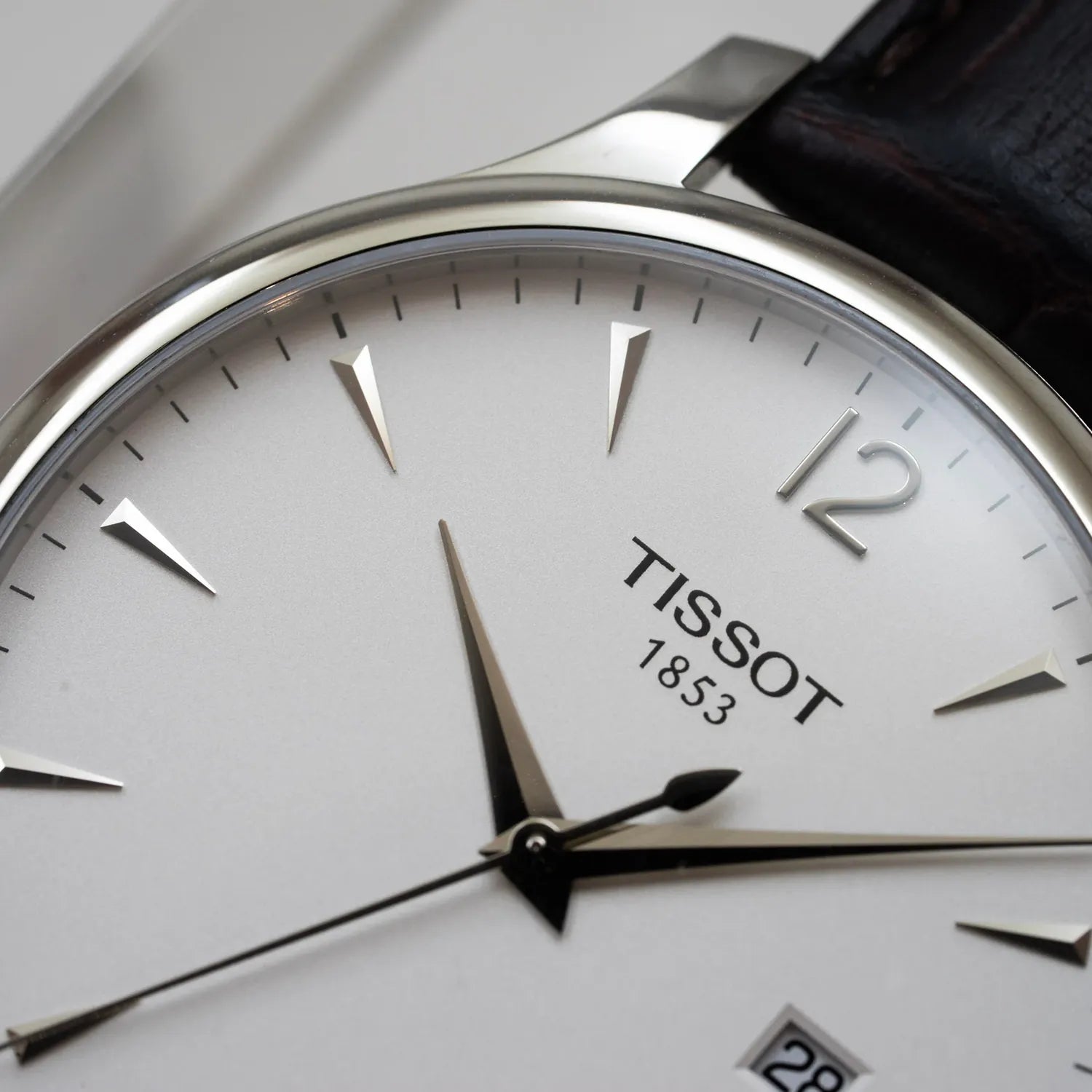 image article de blog Comment reconnaître une véritable montre Tissot : Les points à vérifier