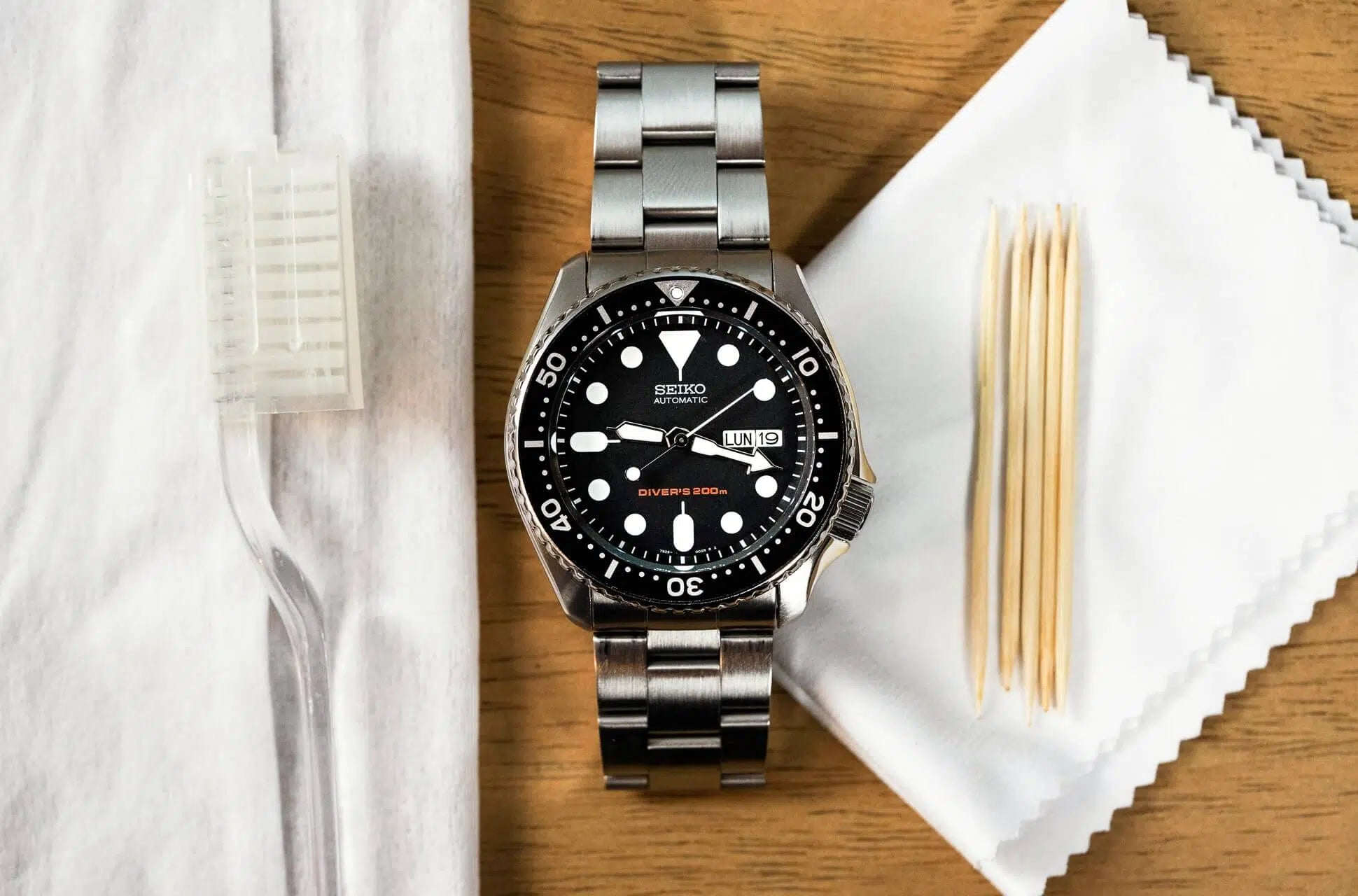 image article de blog Nettoyage boîtier montre