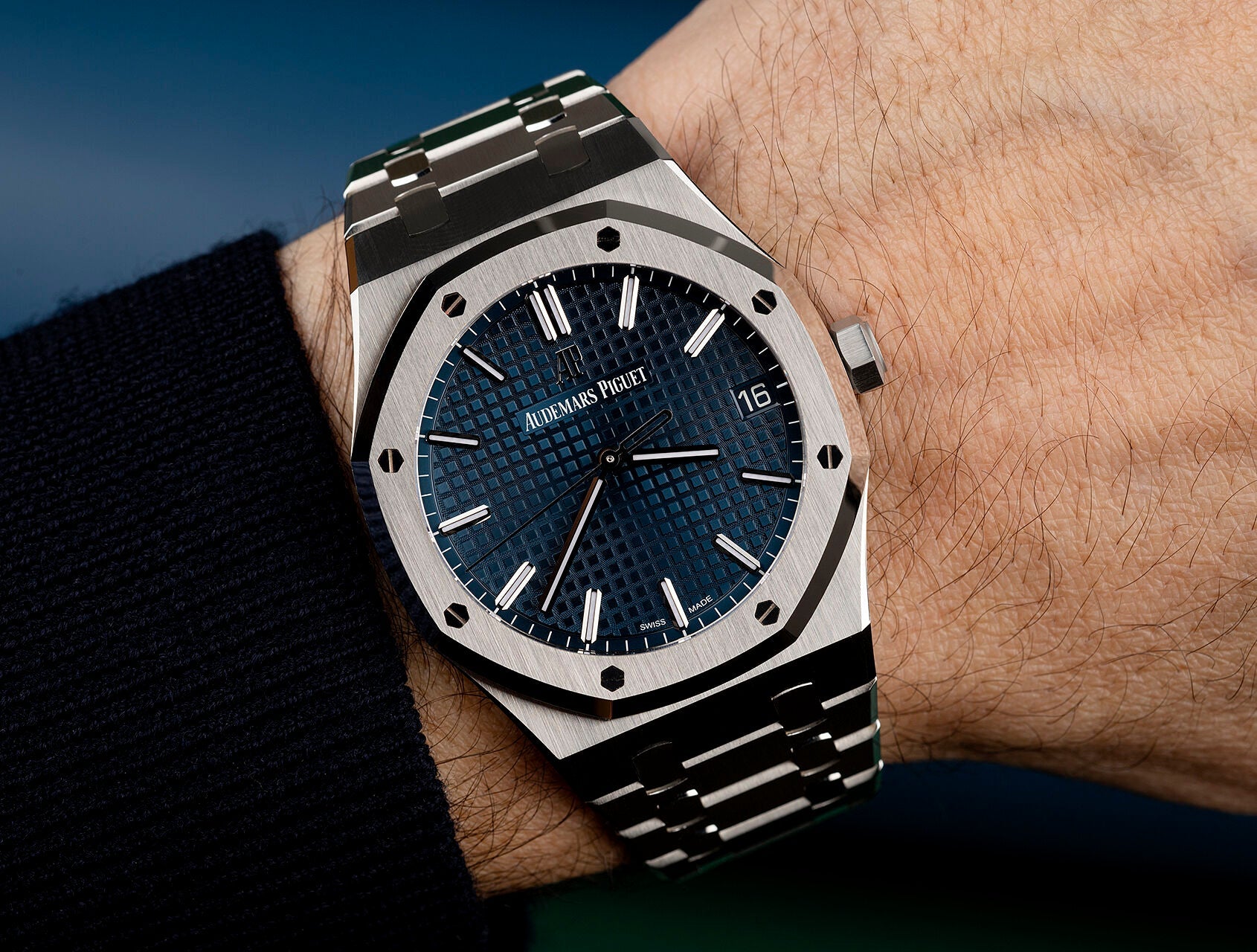 Comment remonter une montre à remontage manuel ?
