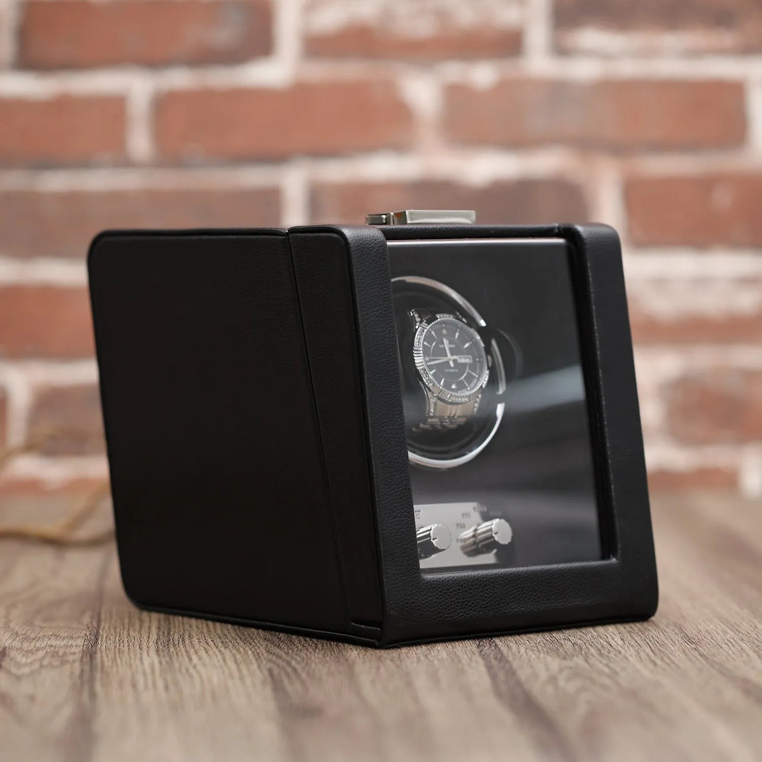 Cube Sofa Noir-1-1 à 3 montres,Le Remontoir, Cuir