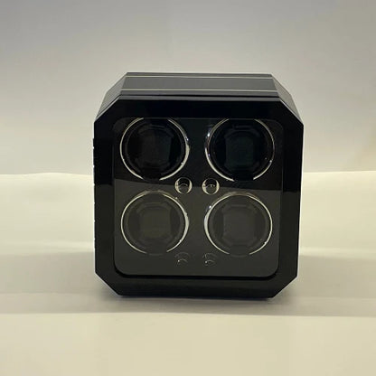 Remontoir automatique Gioco Carbone noir pour 4 montres avec finition en fibre de carbone et façade en acrylique.