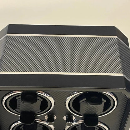 Remontoir montre Gioco Carbone noir avec 4 emplacements, finition en fibre de carbone et moteur silencieux.