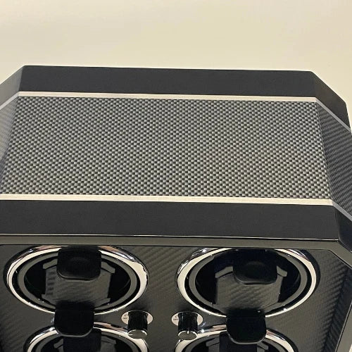 Remontoir montre Gioco Carbone noir avec 4 emplacements, finition en fibre de carbone et moteur silencieux.